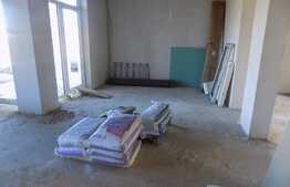 Duplex de 108 mp utili, teren de 200 mp! Semifinisat! Zona Terra!