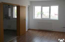 O camera, 38 mp, superfinisat, in Centru!