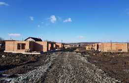 Casa individuala 102 mp utili, teren de 450 mp, cu CF