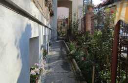 2 apartamente, 83 mp, imobil tip casa, zona Casa de Cultura a Studentilor