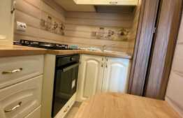 Apartament modern, 60 mp, teren 300 mp, zona Pietei 14 Iulie