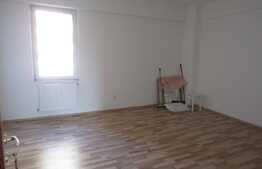 3 camere, 105 mp, etaj intermediar, imobil nou, terasa, zona strazii Govora