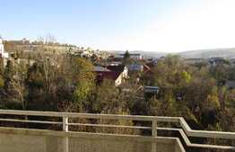 3 camere, 105 mp, etaj intermediar, imobil nou, terasa, zona strazii Govora