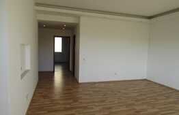 3 camere, 105 mp, etaj intermediar, imobil nou, terasa, zona strazii Govora