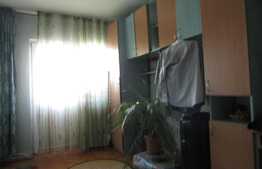 Apartament 3 camere, 84 mp, decomandat, etaj intermediar, zona Napolact