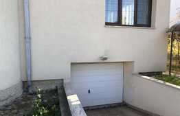 5 camere, 220 mp, imobil de tip casa, zona Piata Engels