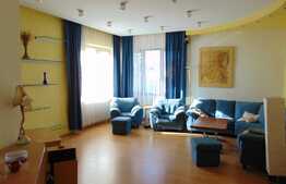 5 camere, 220 mp, imobil de tip casa, zona Piata Engels