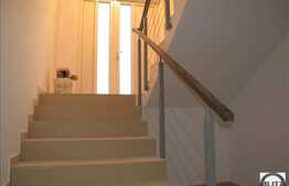 Apartament deosebit in bloc tip vila cu garaj subteran inclus in pret!