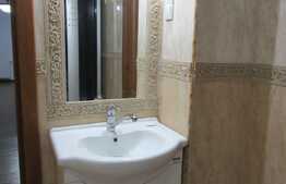 Apartament 4 camere, 145 mp, boxa, curte comuna, zona Piata Muzeului