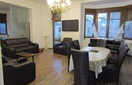 Apartament 4 camere, 145 mp, boxa, curte comuna, zona Piata Muzeului