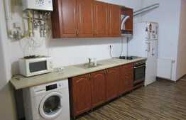 Apartament 4 camere, 145 mp, boxa, curte comuna, zona Piata Muzeului