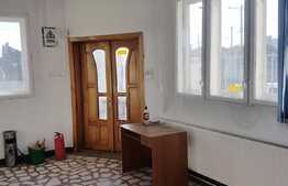 Imobil pentru birouri, 280 mp, 10 parcari, zona Clujana