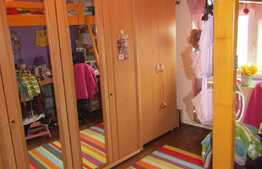 Apartament 3 camere, 54 mp, parcare, zona Auchan Iris