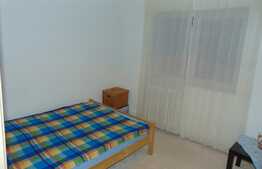 Apartament 3 camere, 60 mp, decomandat, zona Aleea Retezat