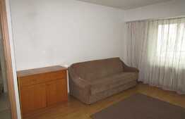 De vanzare garsoniera, 41,65 mp, decomandata, etaj intermediar, zona Kaufland