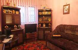 Apartament 4 camere, 65 mp, garaj, boxe subsol, zona Aleea Retezat