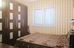 Apartament 4 camere, 65 mp, garaj, boxe subsol, zona Aleea Retezat