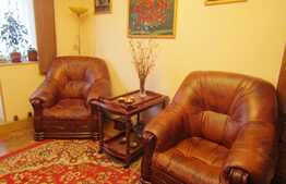 Apartament 4 camere, 65 mp, garaj, boxe subsol, zona Aleea Retezat