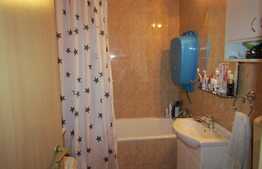 Apartament 3 camere, 65 mp, decomandat, parcare, boxa, zona Iulius Mall