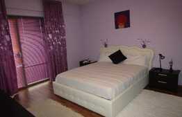 Apartament 3 camere, 88 mp, terasa de 15 mp, parcare, zona Piata 1 Mai