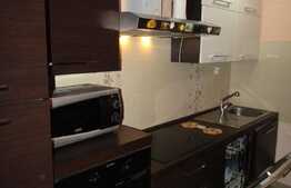 Apartament 3 camere, 88 mp, terasa de 15 mp, parcare, zona Piata 1 Mai