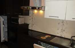 Apartament 3 camere, 88 mp, terasa de 15 mp, parcare, zona Piata 1 Mai