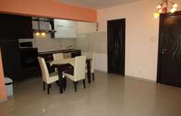 Apartament 3 camere, 88 mp, terasa de 15 mp, parcare, zona Piata 1 Mai