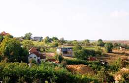 Casa individuala 157 mp utili, teren de 1500mp,  zona linistita