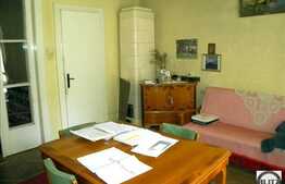 Vanzare 3 camere, 94 mp in zona Cipariu