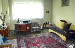 Vanzare 3 camere, 94 mp in zona Cipariu