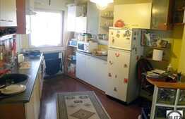 Vanzare 4 camere, decomandat pe strada Fantanele