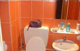 Vanzare 4 camere, decomandat pe strada Fantanele