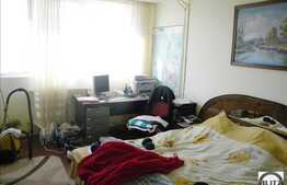 Vanzare 4 camere, decomandat pe strada Fantanele