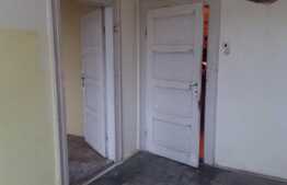 De vanzare apartament cu 3 camere, 72 mp, zona Hotelului Opera Plaza