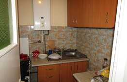 Garsoniera de vanzare, decomandata, 21.6 mp, zona strazii Calea Baciului 