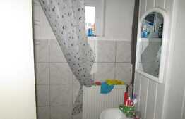 De vanzare garsoniera, 22,8 mp, decomandata, boxa, zona Stadion CFR