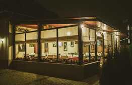 Restaurant cu terasa in zona foarte buna