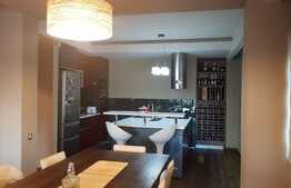 Apartament DEOSEBIT, la cheie! 217 mp utili, terasa, 2 garaje, zona VIVO!