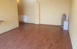 Vanzare 3 camere, 69 mp, terasa de 30 mp! Parcare! Zona strazii Stejarului!