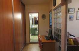 Apartament 3 camere, 75 mp, decomandat, parcare, boxa, zona strazii Izlazului