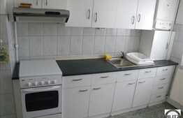 3 camere, 75 mp utili, decomandat, dispune de gradina, ideal pentru o familie