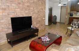 Apartament cu 3 camere,  85 mp, aer conditionat, zona Complex Platinia