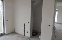 Duplex de 115 mp utili, teren de 218 mp, semifinisat! Zona Terra!