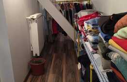 Apartament pe doua niveluri, 5 camere, 135 mp! La cheie! Zona strazii Cetatii!