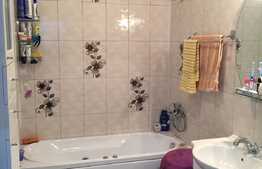 Apartament pe doua niveluri, 5 camere, 135 mp! La cheie! Zona strazii Cetatii!