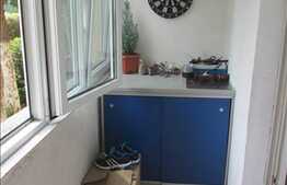 Vanzare apartament cu 3 camere, 68 mp, boxa subsol, zona Big