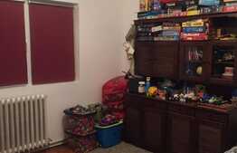 4 camere, 83 mp, decomandat, boxa, garaj, parcare, zona strazii Alexandru Vlahuta