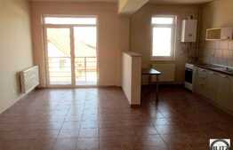 3 camere semidecomandate, 70 mp utili, zona Aleea Negoiu. Nemobilat!