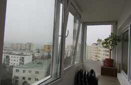 Apartament modern, 66 mp, parcare, boxa la subsol, zona strazii Parang