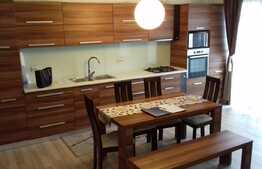 Apartament de 120 mp pe 2 niveluri cu terasa de 14 mp, parcare, zona strazii Edgar Quinet!